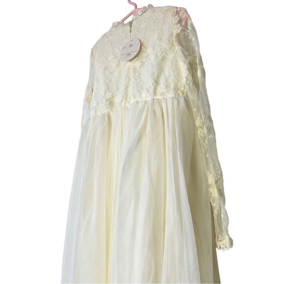 Nicolette’s Couture Tyra Flower Girl Victorian Lace Long Sleeve Dress Size 8/9 - Picture 3 of 12